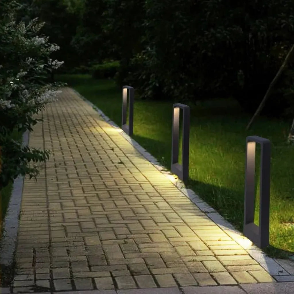 AquaGlow - Waterproof Outdoor Garden Ground Light