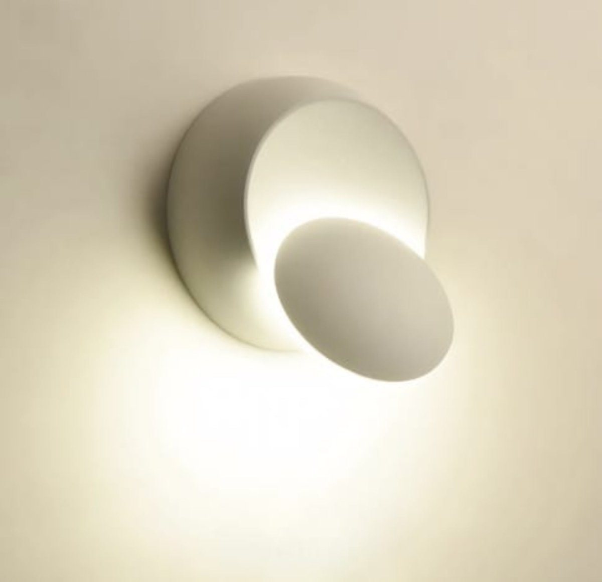 MoonSconce - Rotating Circle Interior Wall Light - Lattea Global