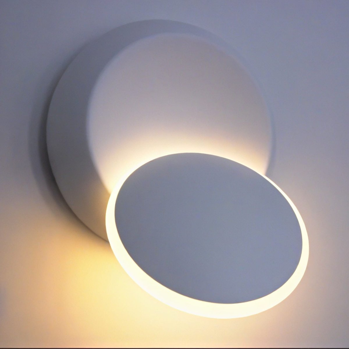 MoonSconce - Rotating Circle Interior Wall Light - Lattea Global