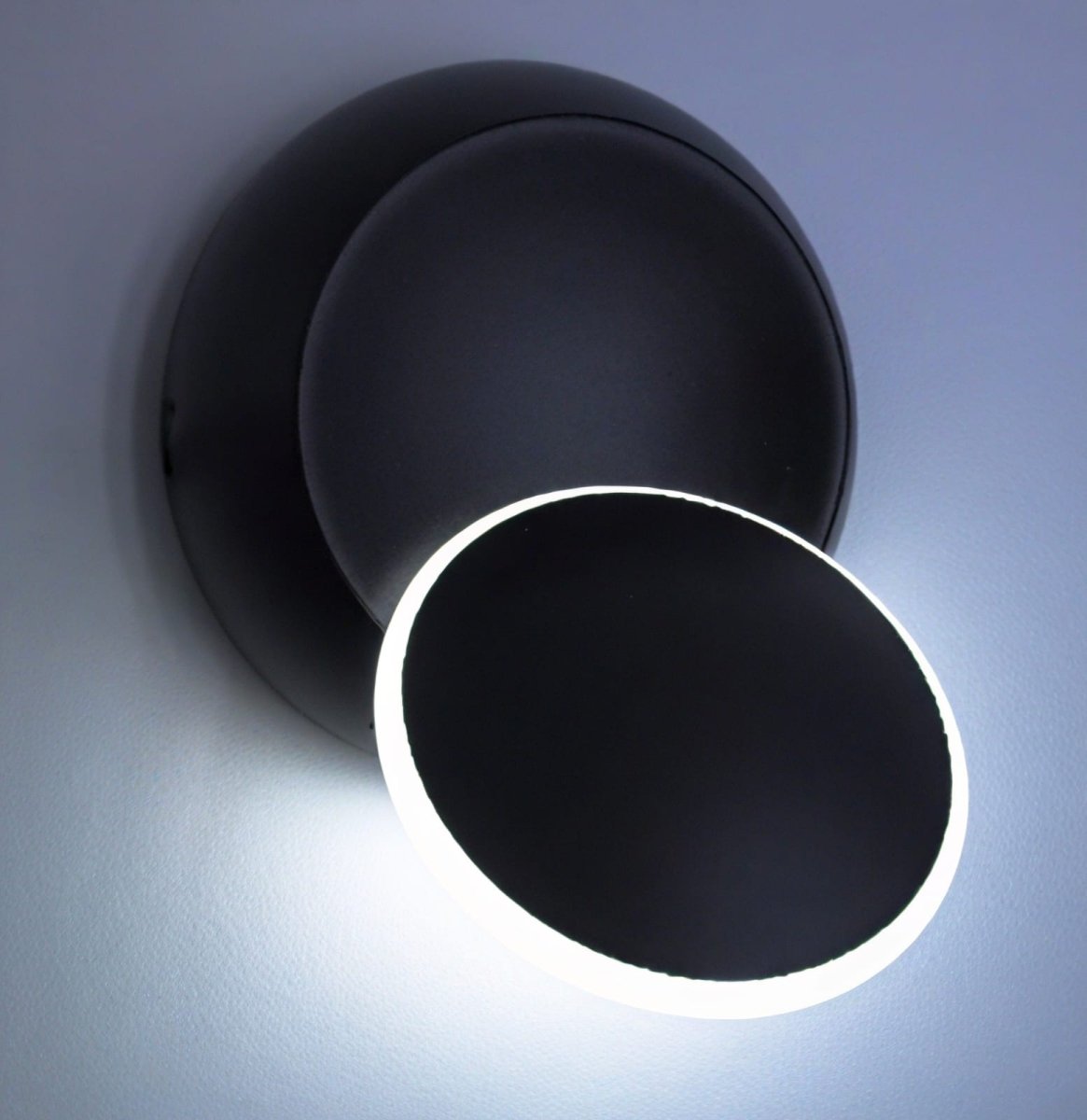 MoonSconce - Rotating Circle Interior Wall Light - Lattea Global