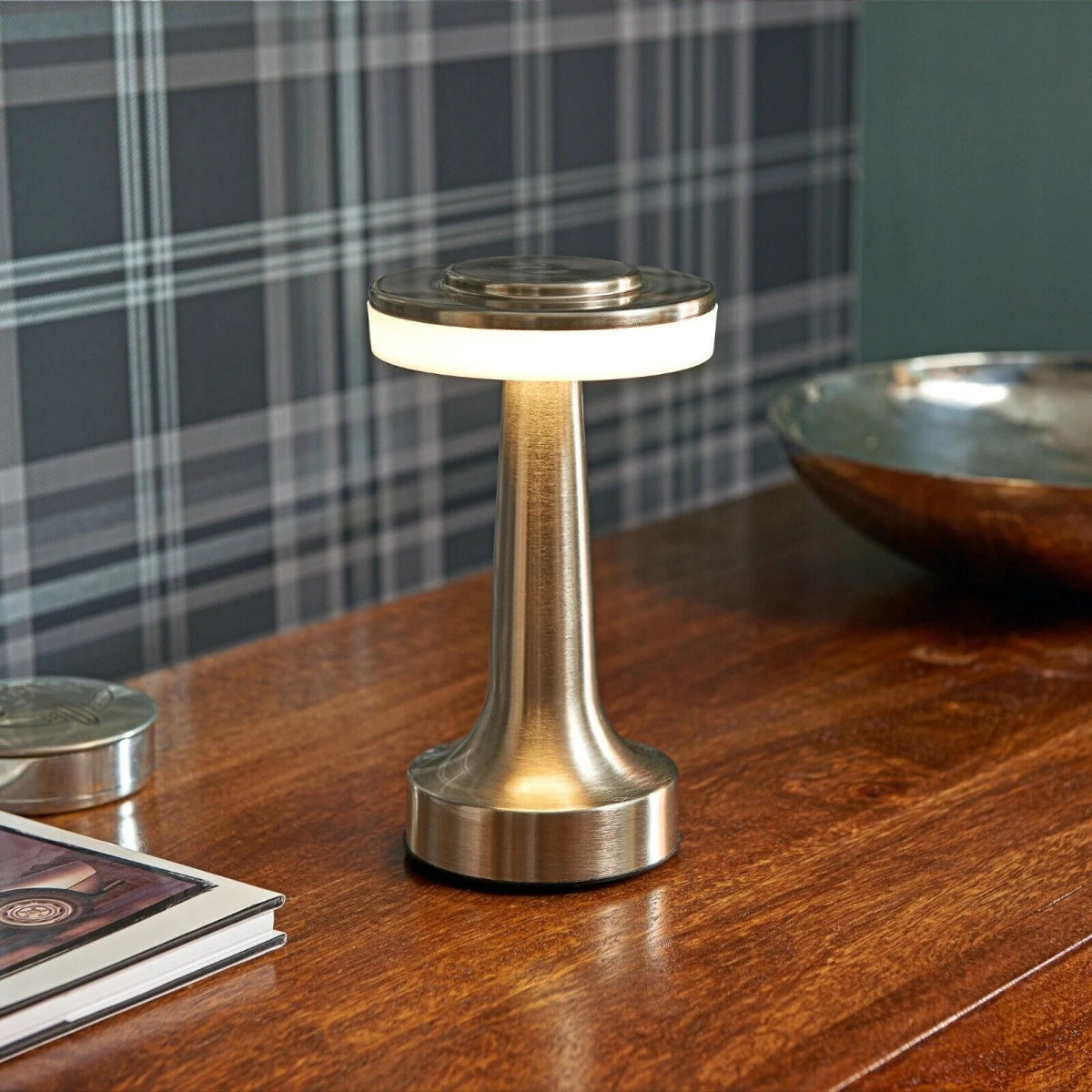 Retro Bar Nordic Table Lamp - Lattea Global