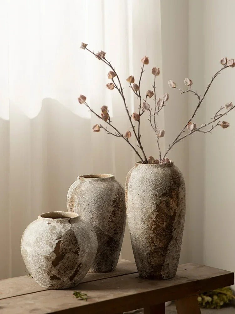 Serenity Bloom Vase – Minimalist Ceramic with Timeless Elegance - Lattea Global