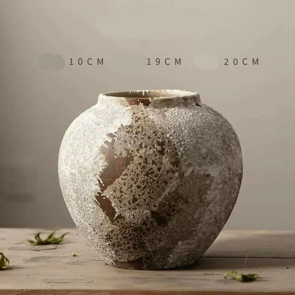 Serenity Bloom Vase – Minimalist Ceramic with Timeless Elegance - Lattea Global