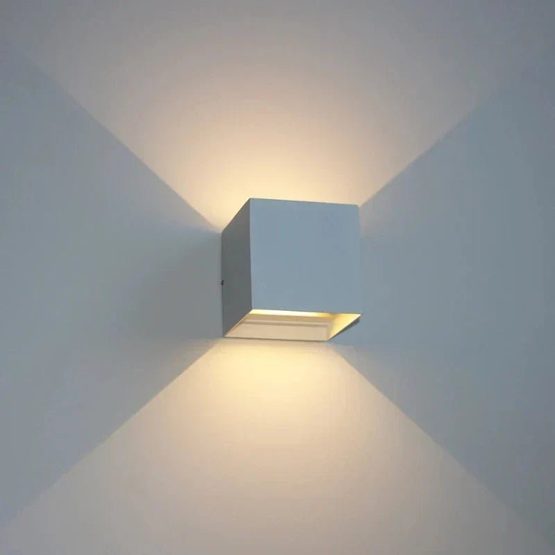 UrbanCube LED Outdoor Wall Lamp - Modern Cube Design & Weatherproof - Lattea Global
