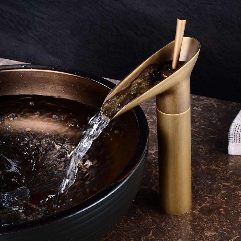 Vintage Waterfall Sink Faucet - Lattea Global