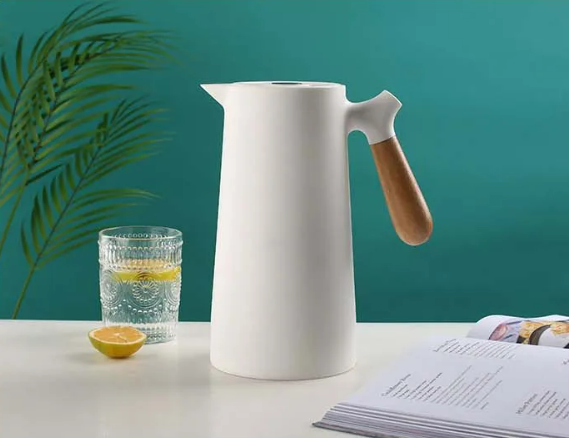 Thermal Jug with Wooden Handle - Nordic Design 1L