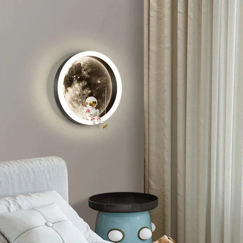 Space Explorer Moon Led Wall Lamp