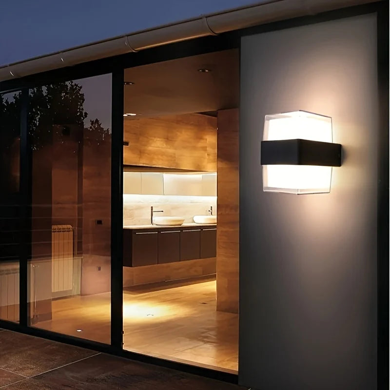 Modern Waterproof LED Outdoor Wall Light