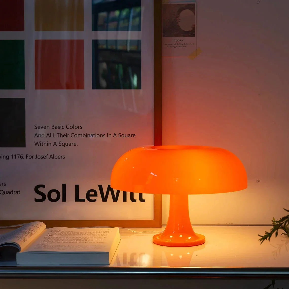 MushLight - Vintage Mushroom Table Lamp Retro Design