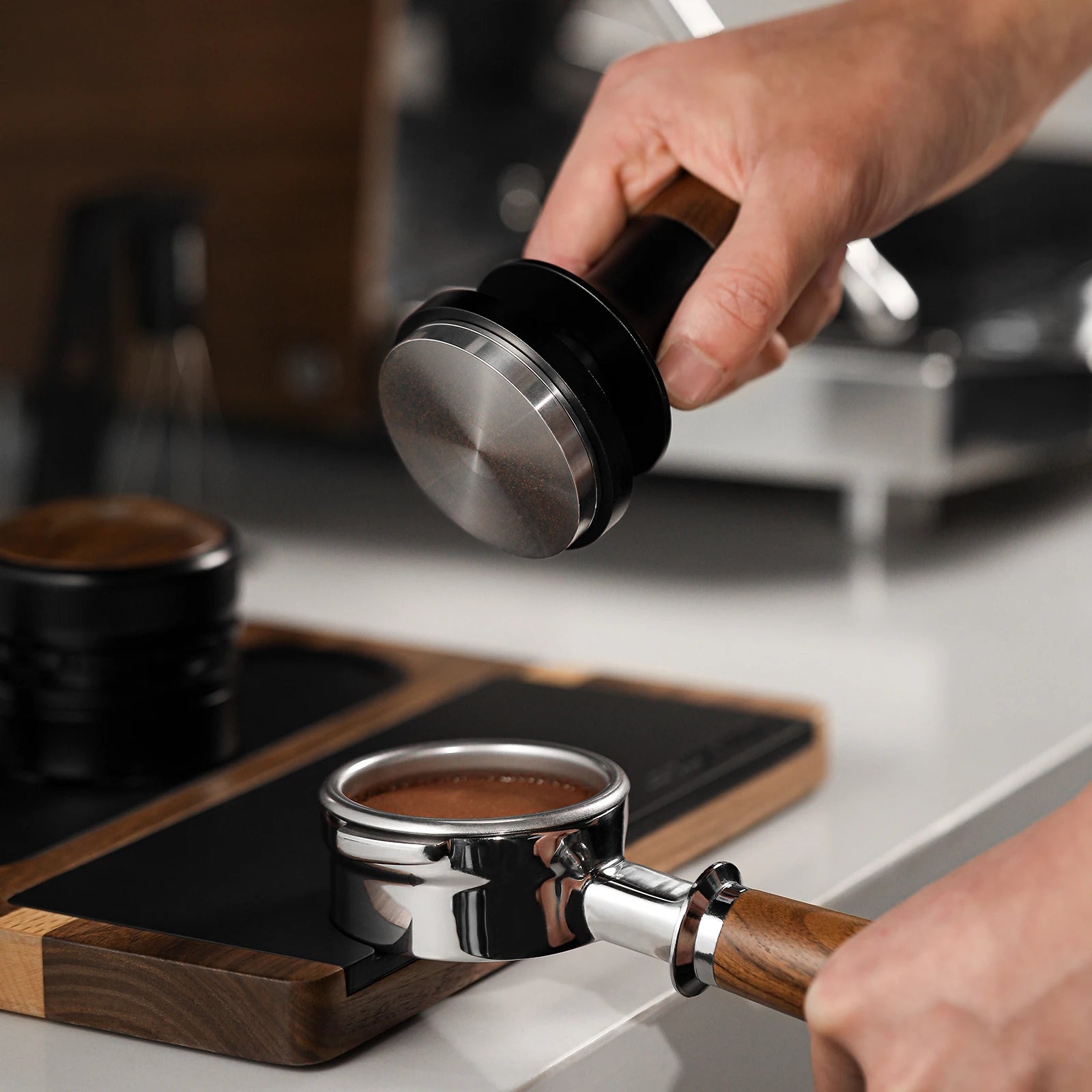 Spring Loaded MHW-3BOMBER Espresso Tamper