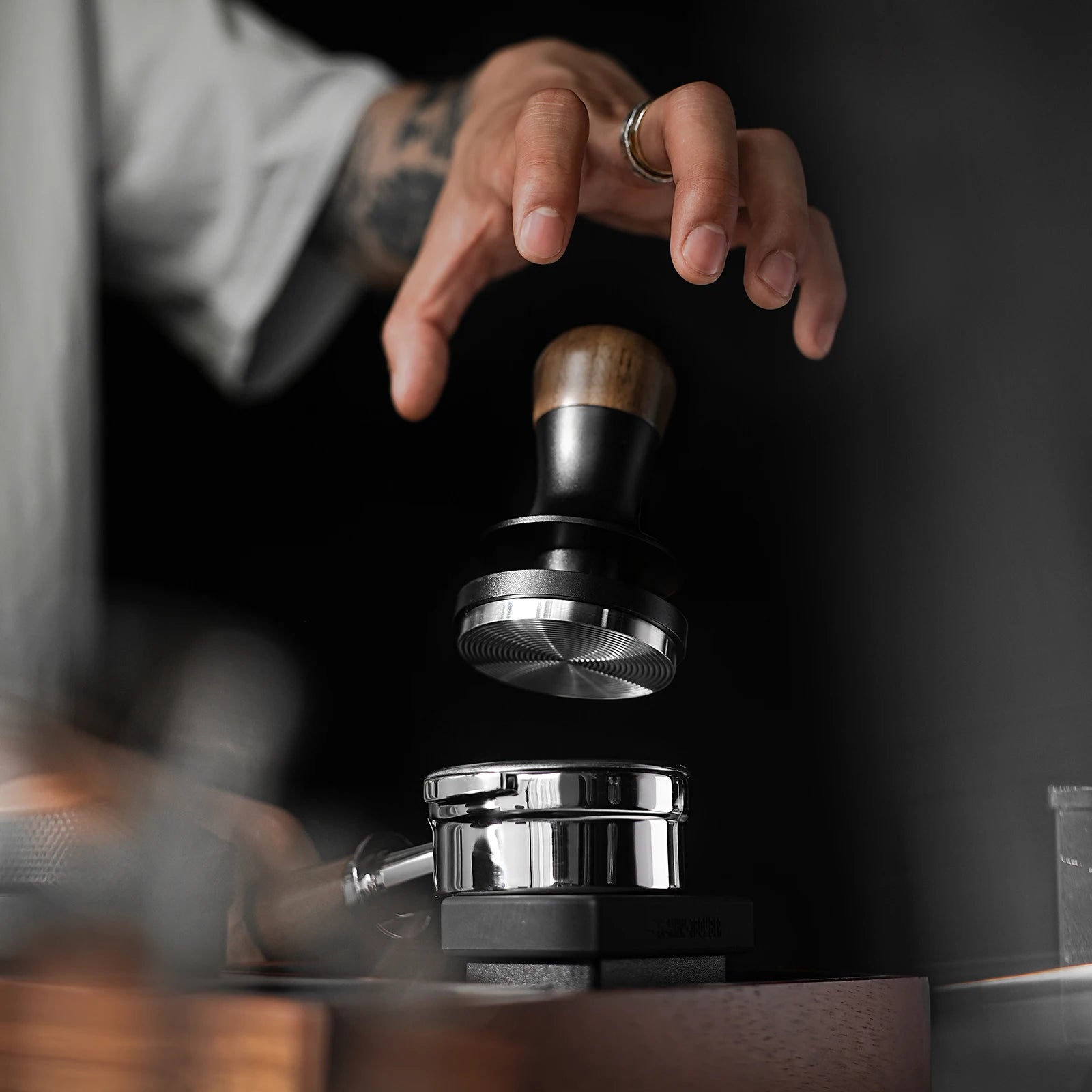 Spring Loaded MHW-3BOMBER Espresso Tamper