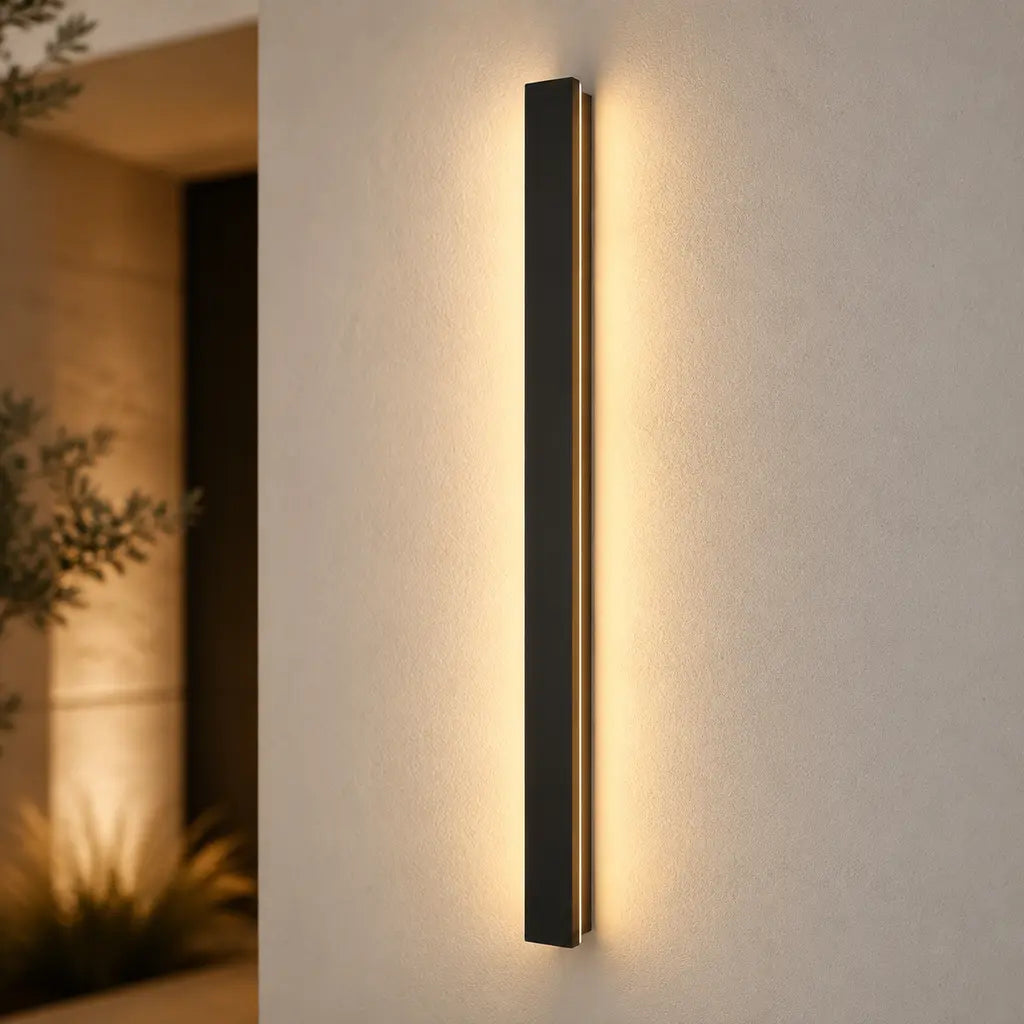Black Linear Aluminium LED Outdoor Wall Light – IP65 hero display