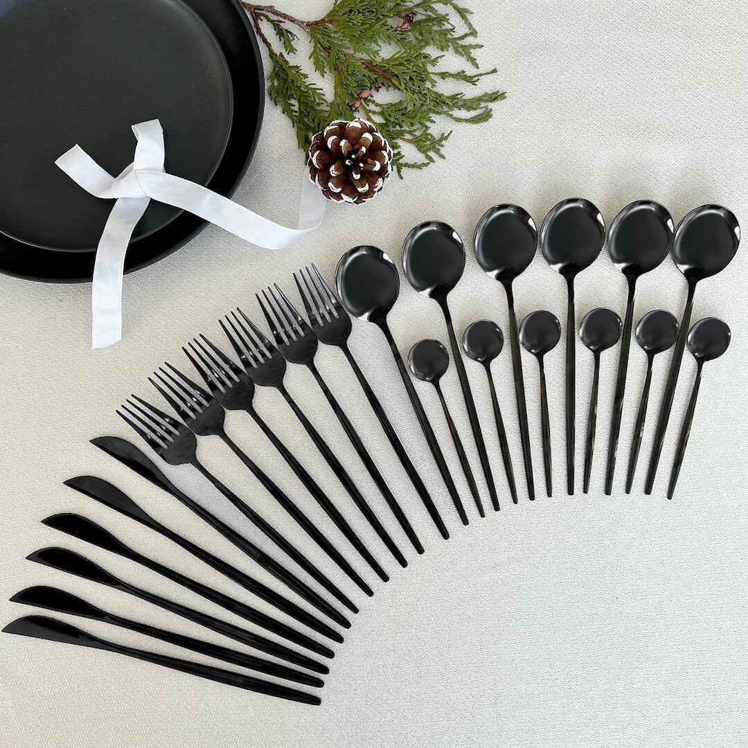 Black Modern Flatware Set – Bold & Elegant Dining