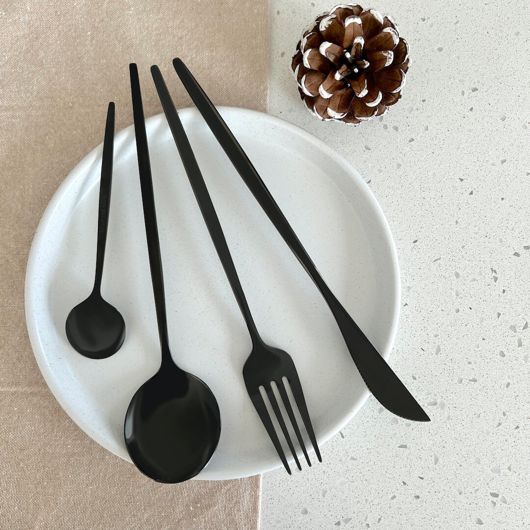 Black Modern Flatware Set – Bold & Elegant Dining