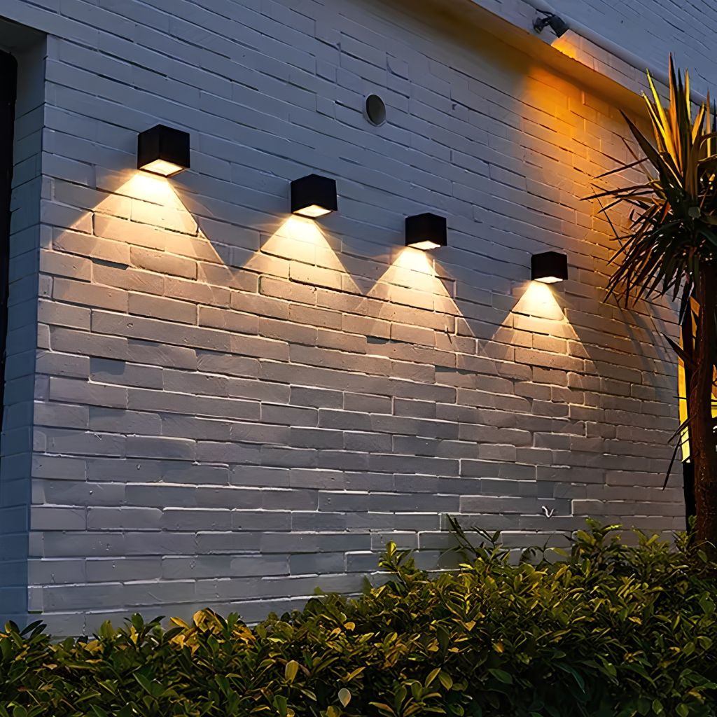 Cube Solar LED Outdoor Wall Light with Dusk Sensor