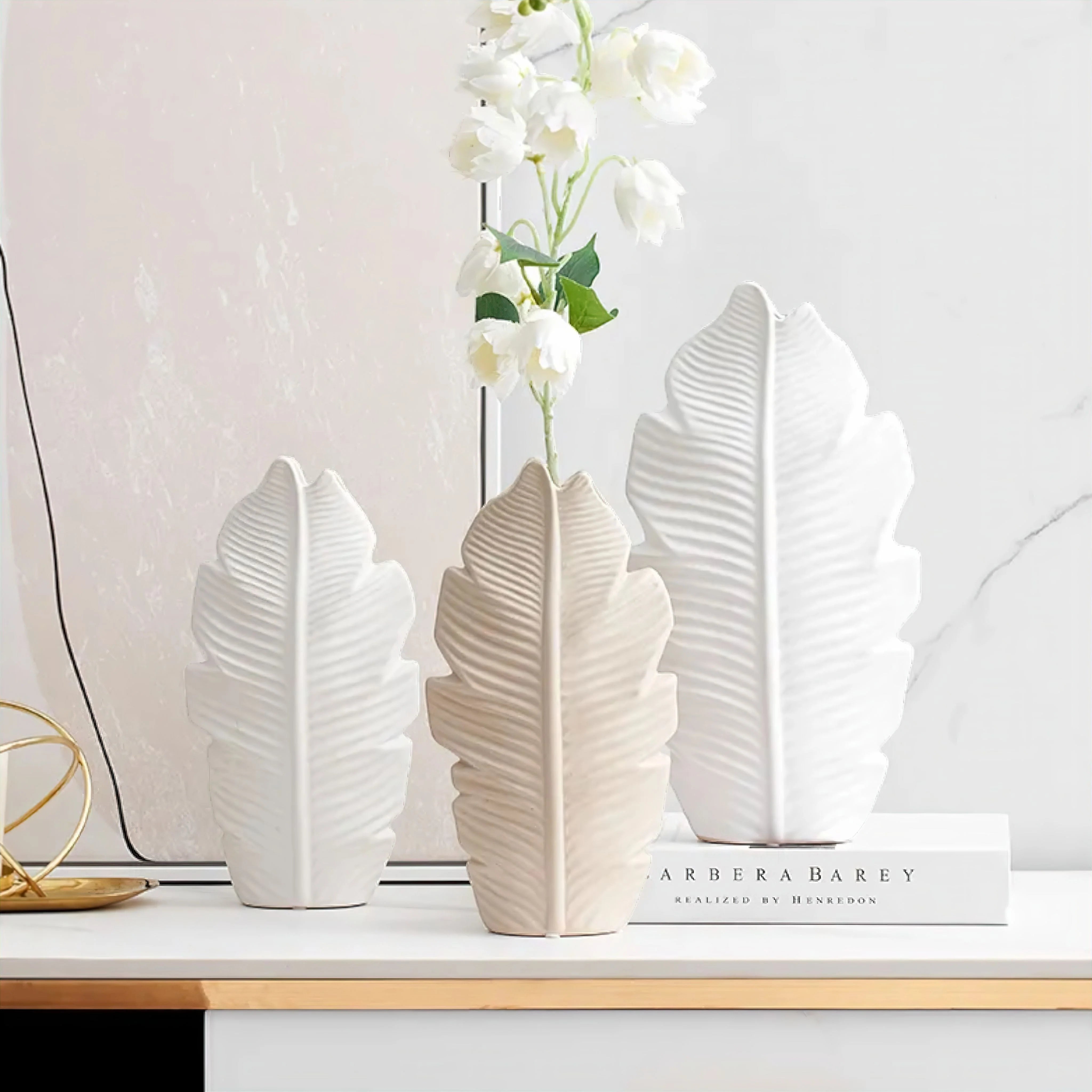 Elegant Vase – Timeless Sophistication for Your Home