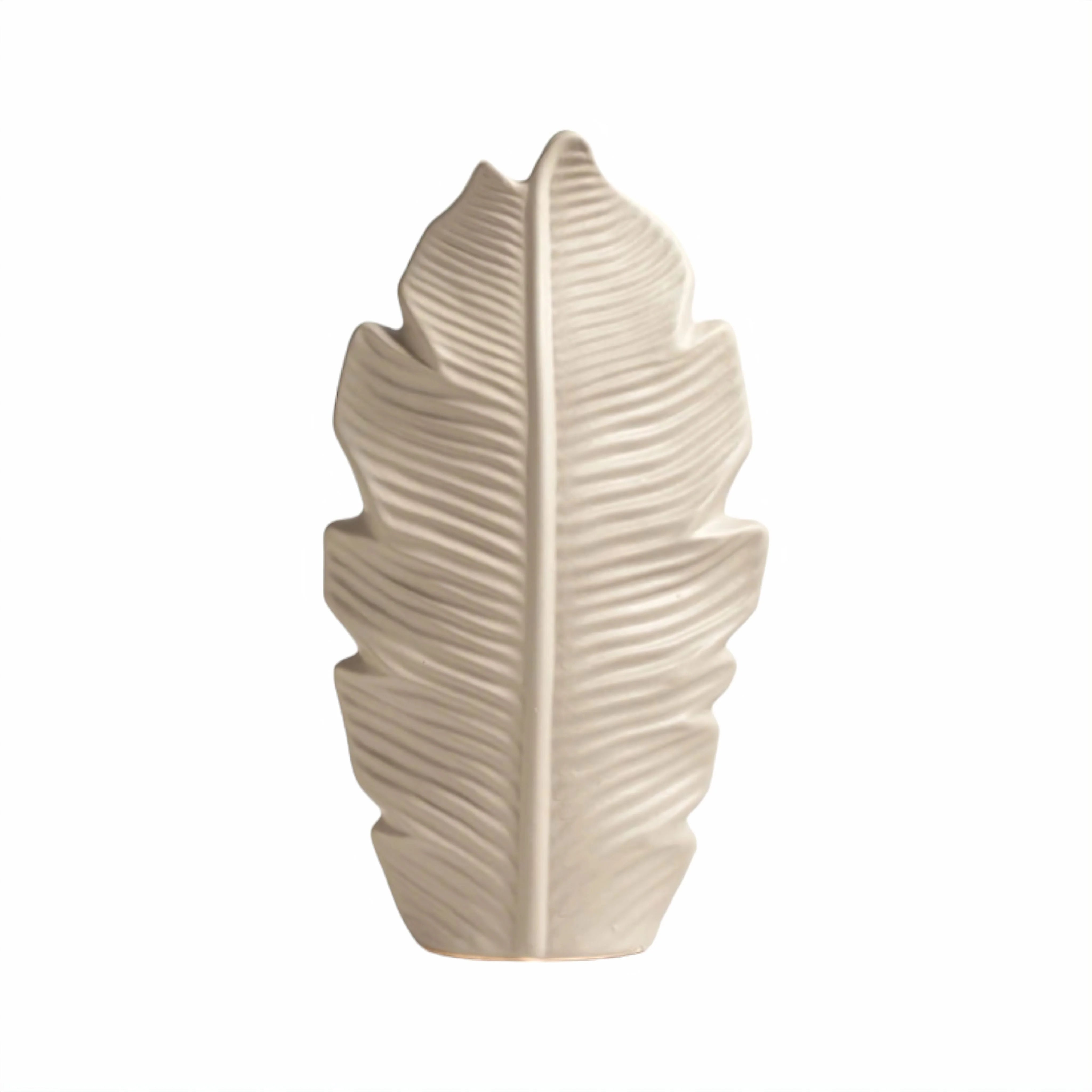 Elegant Vase – Timeless Sophistication for Your Home