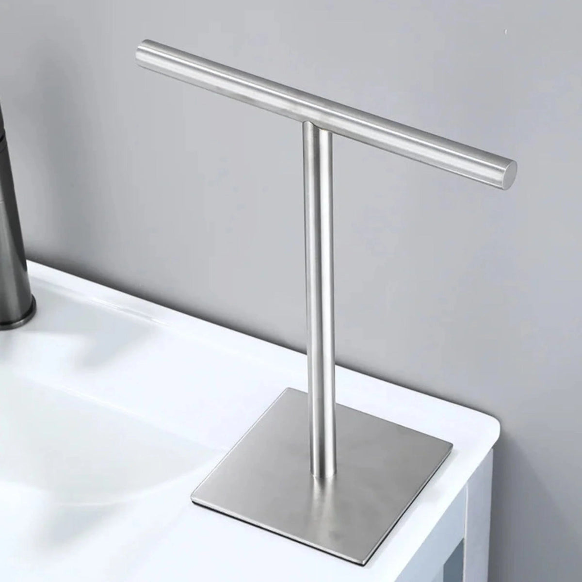 Freestanding Metal Hand Towel Rack for Bathroom - Lattea Global