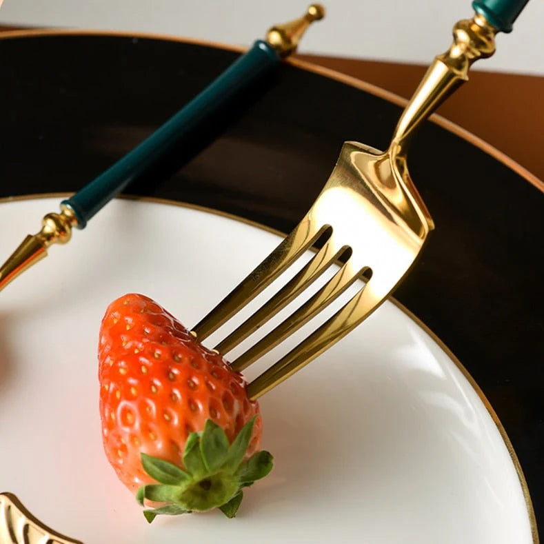 Luxury Cutlery Set – Timeless Design for Elegant Dining