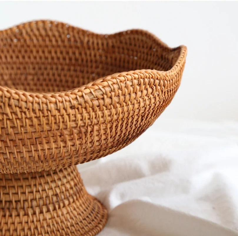 rattan fruit basket, handwoven storage bowl, eco-friendly kitchen decor, natural rattan bowl, rustic countertop organizer, versatile storage basket, decorative rattan bowl, lightweight kitchen storage, artisanal fruit basket, durable kitchen organizer