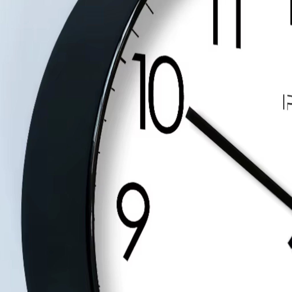 Minimalist Nordic Wall Clock Quiet Quartz - Lattea Global