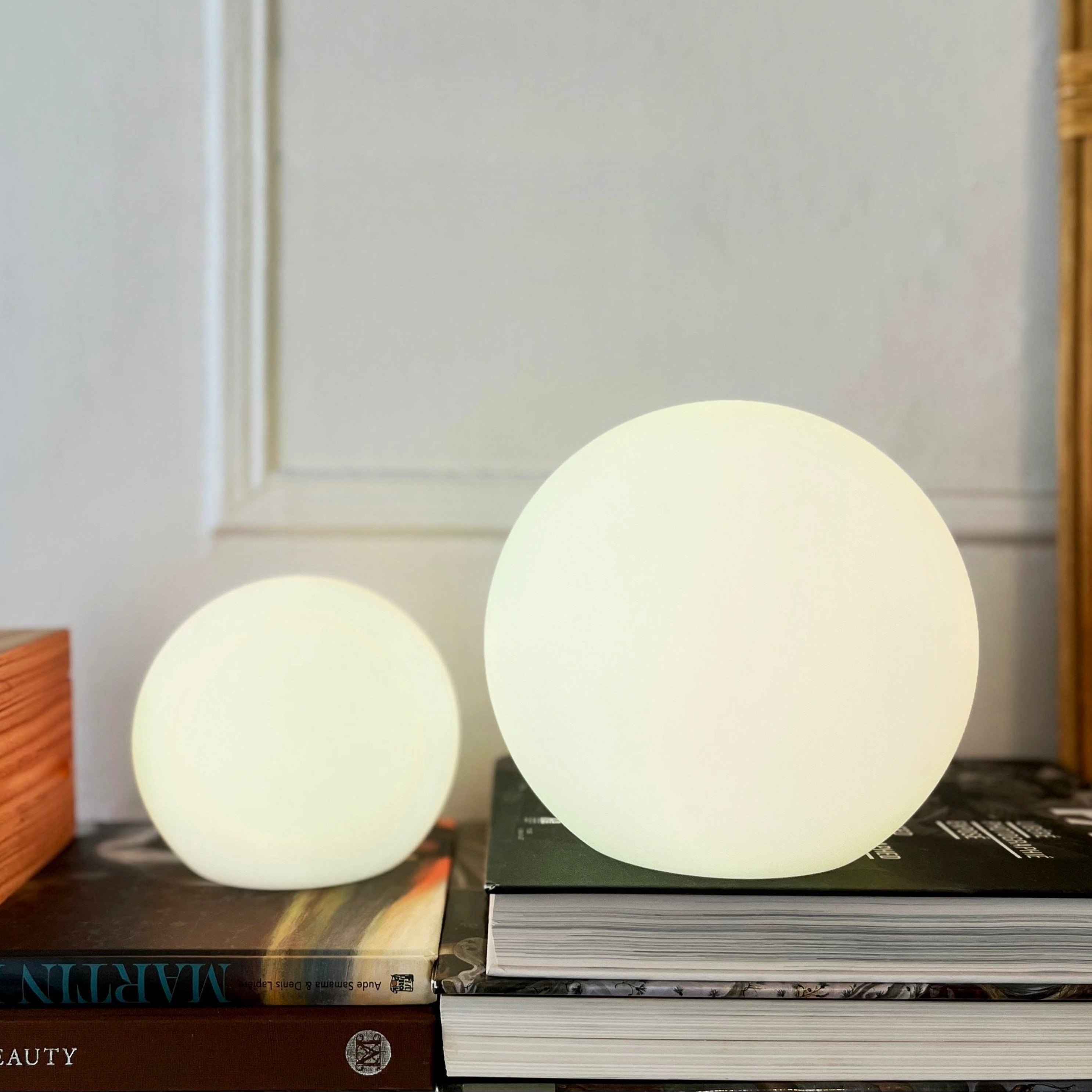 Cordless LED Moon Table Lamp