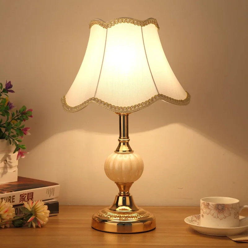Nordic Retro Table Lamp