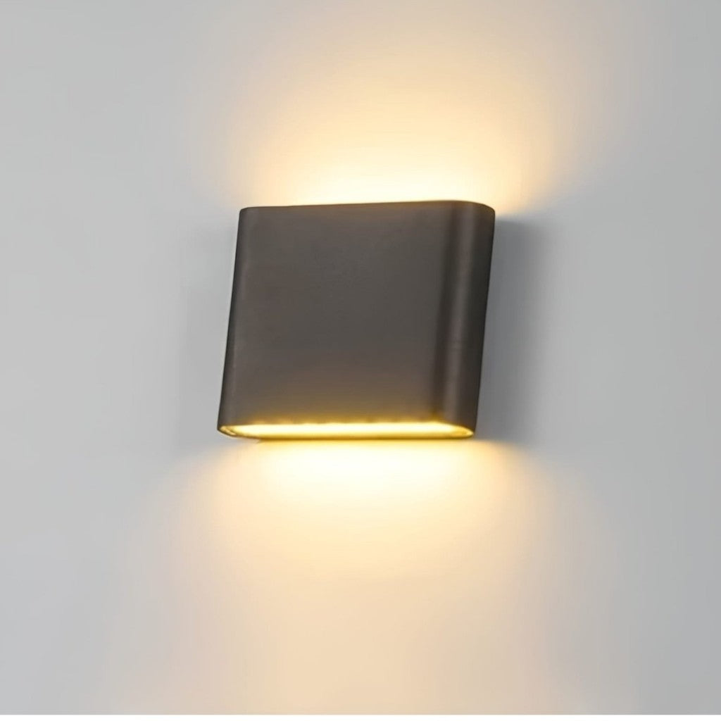 NordicGuard - Waterproof IP65 LED Outdoor Wall Light