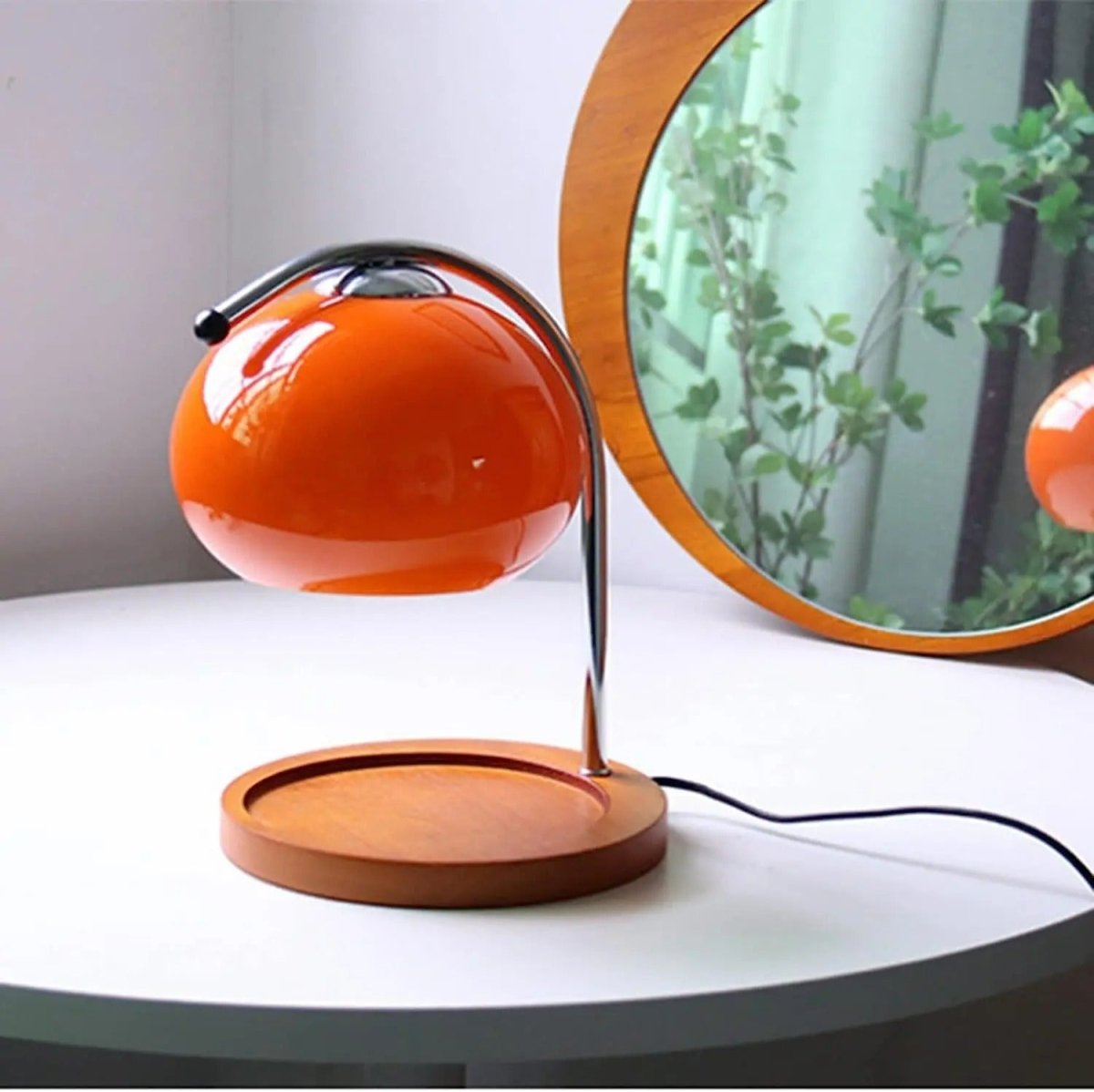 Retro Aromatherapy Candle Warmer and Table Lamp - Lattea Global