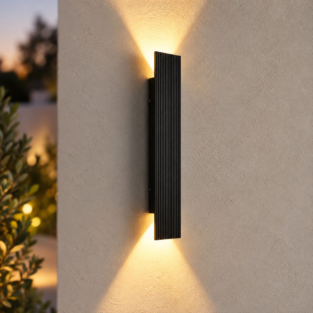 Ribbed Aluminum IP65 Up and Down LED Wall Light