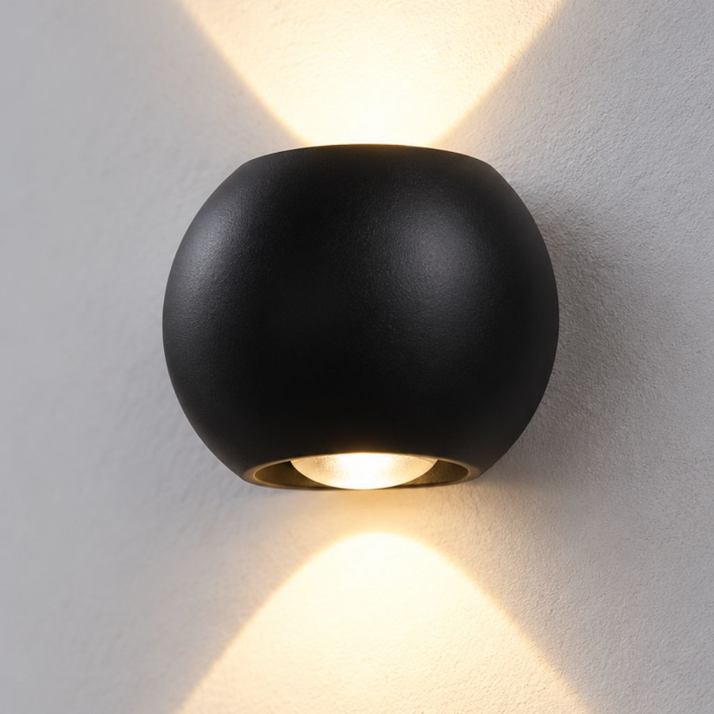 Round LED Outdoor Wall Light IP65 Up Down 6W