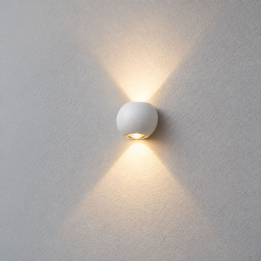Round LED Outdoor Wall Light IP65 Up Down 6W