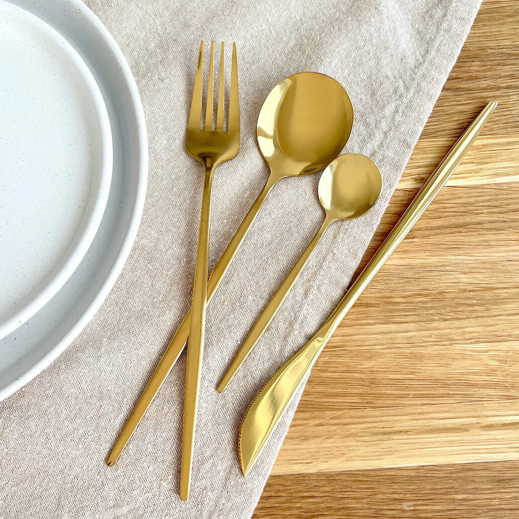 Sleek Golden Flatware Set – Elegant Dining Experience