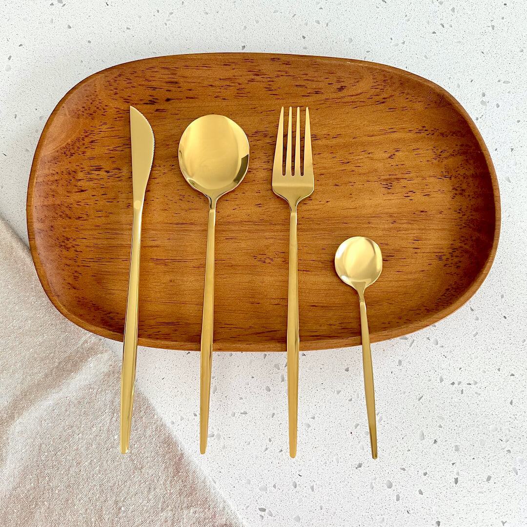 Sleek Golden Flatware Set – Elegant Dining Experience