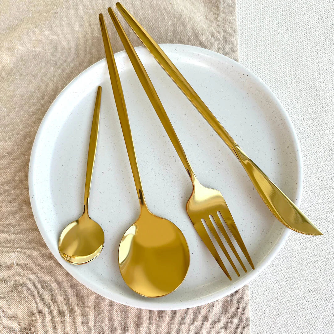 Sleek Golden Flatware Set – Elegant Dining Experience