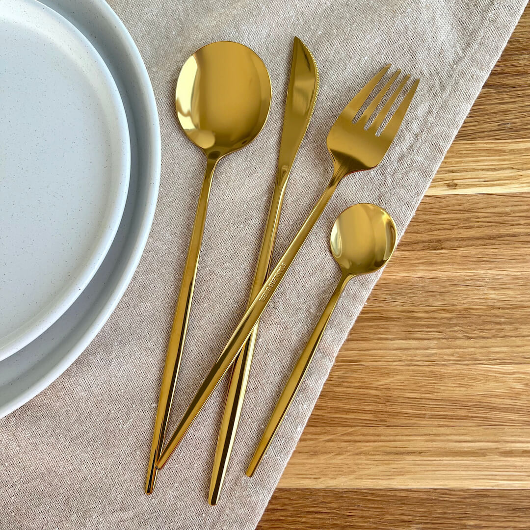 Sleek Golden Flatware Set – Elegant Dining Experience