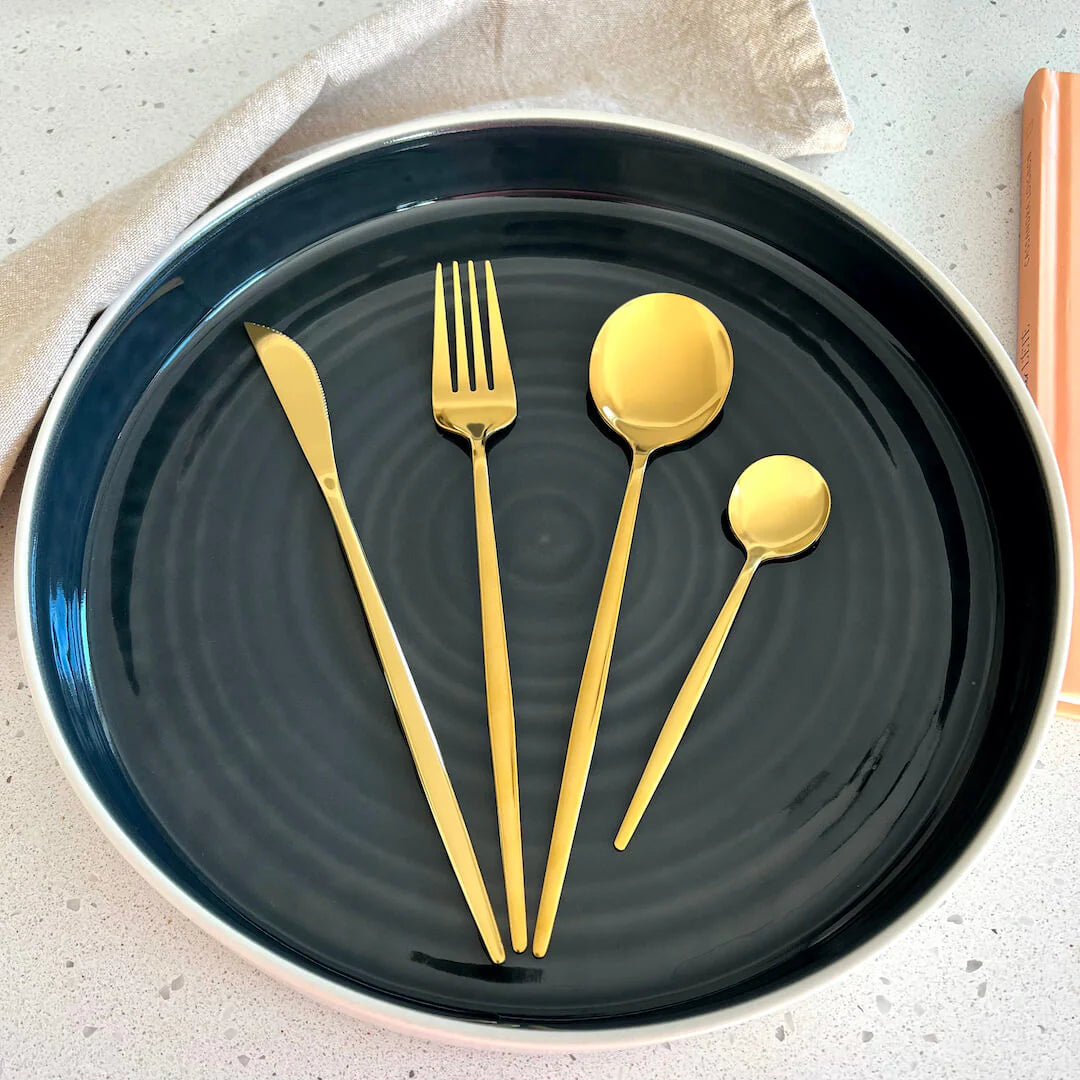 Sleek Golden Flatware Set – Elegant Dining Experience