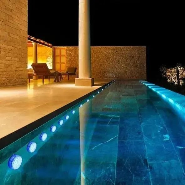 Submersible Pool LED Light with Remote Control - Lattea