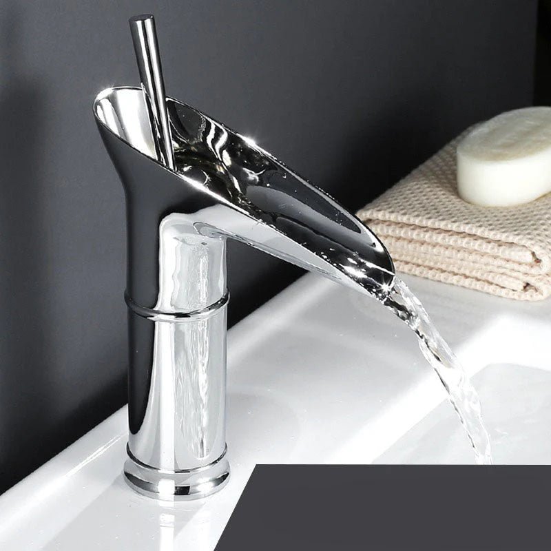 Vintage Waterfall Sink Faucet - Lattea Global